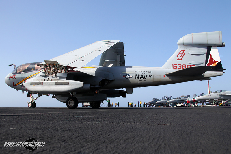 Illustration for article titled The EA-6B Prowler's Last Cruise Is Showcased In These Exclusive Photos